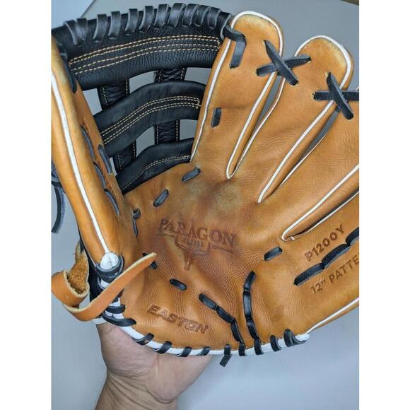 Easton P1200Y Paragon Series 12" Youth Fielding Glove RH Throw Cowhide Leather - Picture 4 of 4